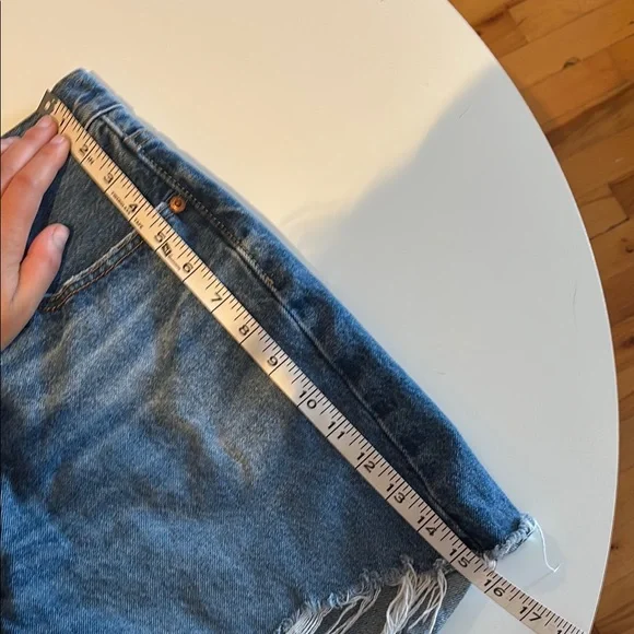 Levi's Blue Jean Shorts with Frayed Hem - Picture 6 of 6